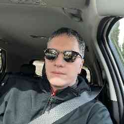 Single Iranian man in Vancouver, BC, Canada