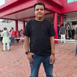 Single Iranian man in Bhopal, Madhya Pradesh, India