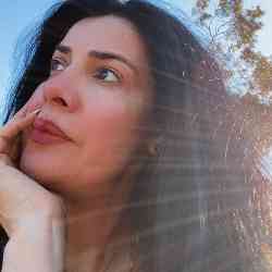 Single Iranian woman in Los Angeles, CA, United States