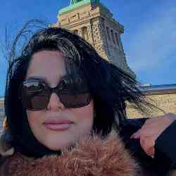 Single Iranian woman in Toronto, ON, Canada