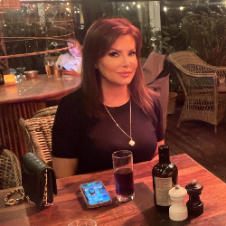 Single Iranian woman in Stockholm, Sverige, Sweden