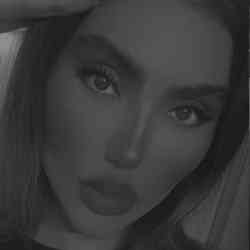 Single Iranian woman in Toronto, ON, Canada