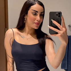 Single Iranian woman in Dubai, Dubai, United Arab Emirates