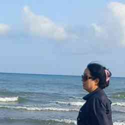 Single Iranian woman in بخارست, Bucharest, Romania