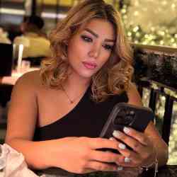 Single Iranian woman in Toronto, ON, Canada