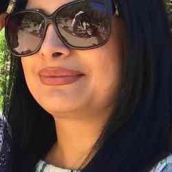 Single Iranian woman in Melbourne, VIC, Australia