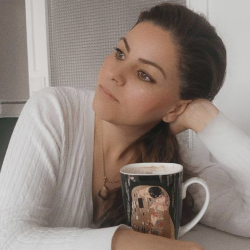 Single Iranian woman in Köln, Deutschland, Germany