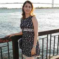 Single Iranian woman in Toronto, ON, Canada