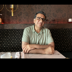 Single Iranian man in Boston, MA, United States