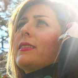 Single Iranian woman in Toronto, ON, Canada