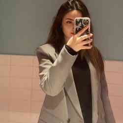 Single Iranian woman in London, UK, United Kingdom