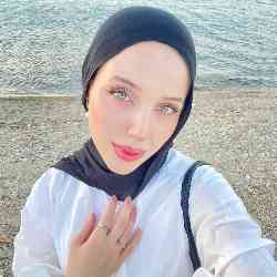 Single Iranian woman in Hastings, England, United Kingdom