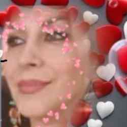 Single Iranian woman in Vancouver, BC, Canada