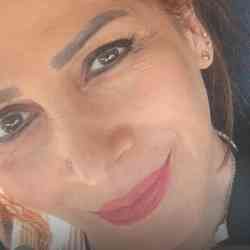 Single Iranian woman in Vancouver, BC, Canada