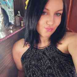 Single Iranian woman in Olga, FL, United States