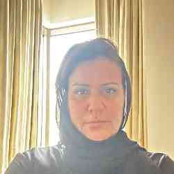 Single Iranian woman in Nice, France, France