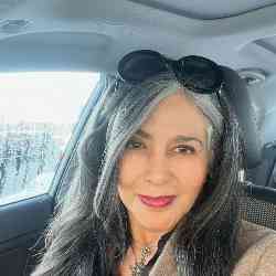 Single Iranian woman in Birmingham, UK, United Kingdom