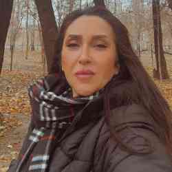 Single Iranian woman in Esfahan, Isfahan Province, Iran