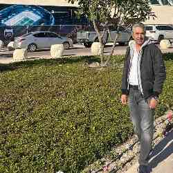 Single Iranian man in Ludwigshafen am Rhein, Deutschland, Germany