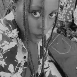 Single Iranian woman in Doha, Qatar, Qatar