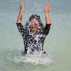 Single Iranian woman in Dubai, United Arab Emirates, United Arab Emirates