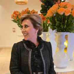 Single Iranian woman in Irvine, CA, United States