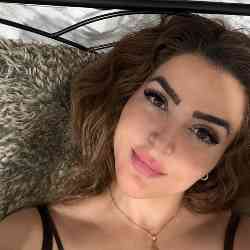 Single Iranian woman in London, UK, United Kingdom