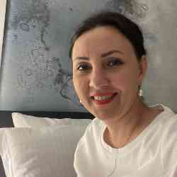 Single Iranian woman in Dallas, TX, United States