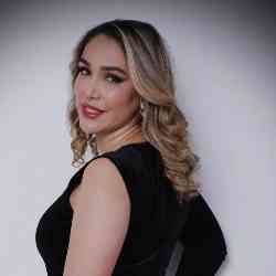 Single Iranian woman in London, UK, United Kingdom