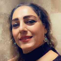 Single Iranian woman in London, UK, United Kingdom