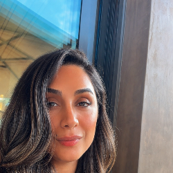Single Iranian woman in Los Angeles, CA, United States