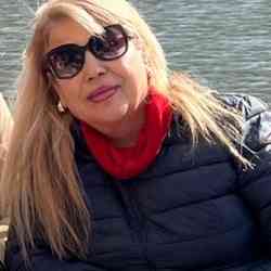 Single Iranian woman in London, UK, United Kingdom