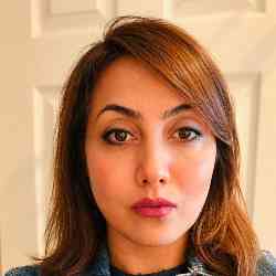 Single Iranian woman in Toronto, ON, Canada