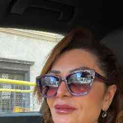 Single Iranian woman in Barcelona, Spain, Spain