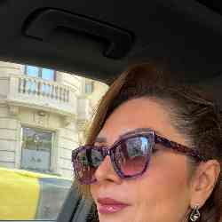 Single Iranian woman in Barcelona, Spain, Spain