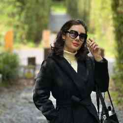 Single Iranian woman in London, UK, United Kingdom