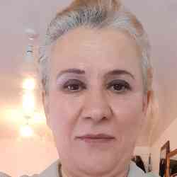 Single Iranian woman in London, UK, United Kingdom