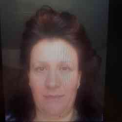 Single Iranian woman in London, UK, United Kingdom