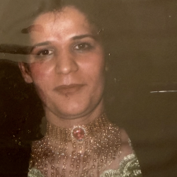 Single Iranian woman in London, UK, United Kingdom