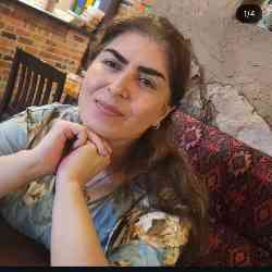 Single Iranian woman in Toronto, ON, Canada