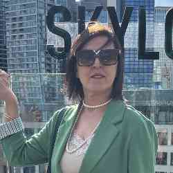 Single Iranian woman in Coquitlam, BC, Canada