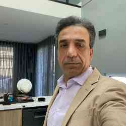 Single Iranian man in Sydney Olympic Park, NSW, Australia