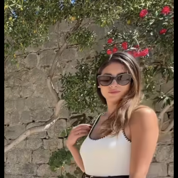 Single Iranian woman in Kish, Hormozgan Province, Iran