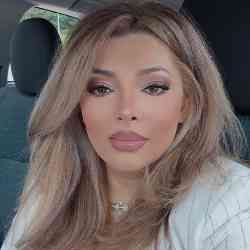 Single Iranian woman in London, UK, United Kingdom