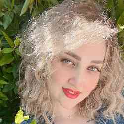 Single Iranian woman in Mashhad, Razavi Khorasan Province, Iran