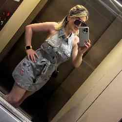 Single Iranian woman in London, UK, United Kingdom