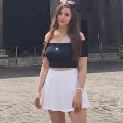 Single Iranian woman in Istanbul, İstanbul, Turkey