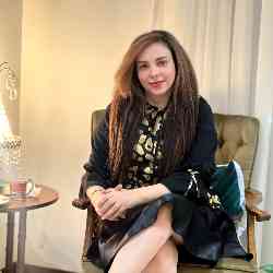 Single Iranian woman in Tehran, Tehran Province, Iran