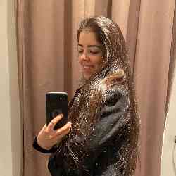 Single Iranian woman in Vancouver, BC, Canada