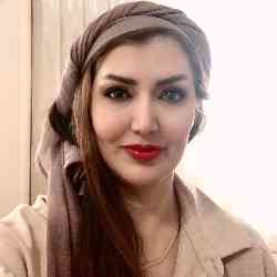 Single Iranian woman in Stambuł, İstanbul, Turkey